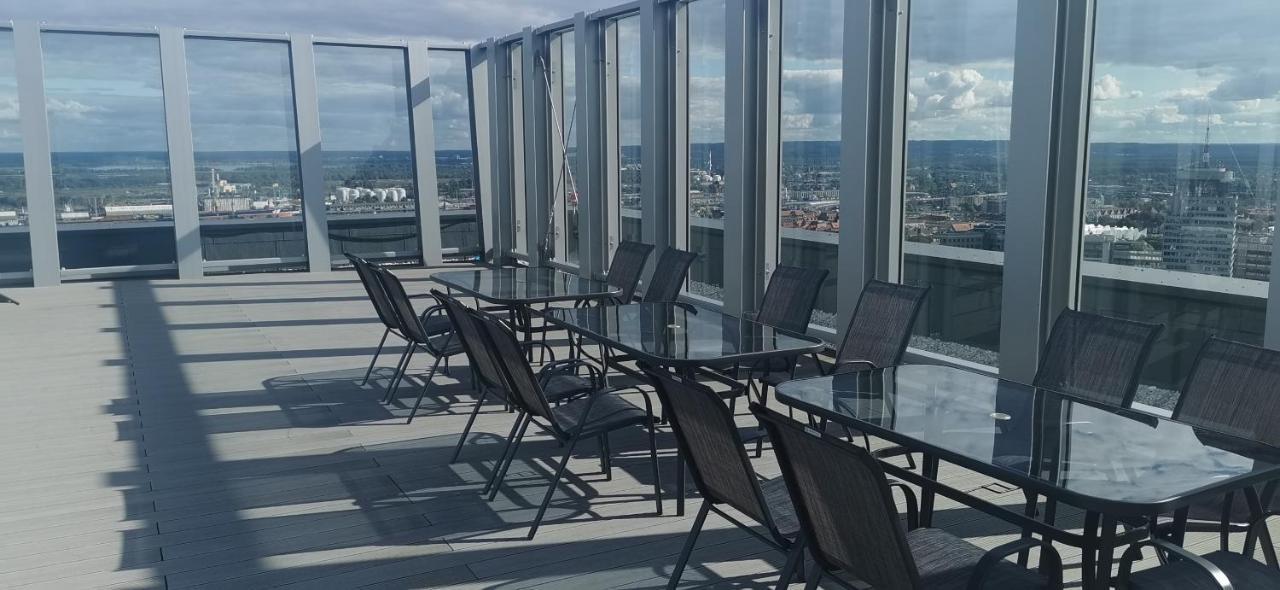 Apartment Miodowy W Hanza Tower -sauna&pool Stettin