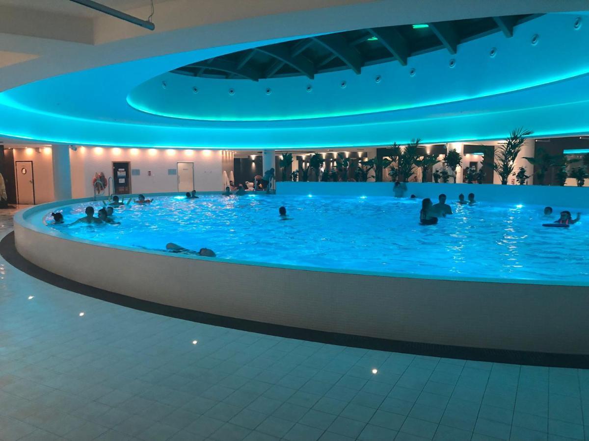 Miodowy W Hanza Tower -sauna&pool Stettin