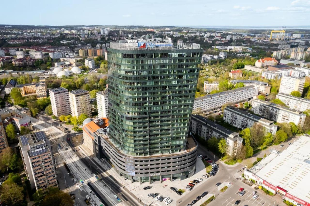 Apartment Miodowy W Hanza Tower -sauna&pool *